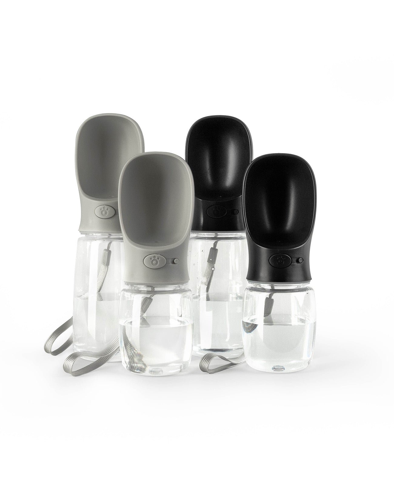 Hundetrinkflasche mit grauem und schwarzem Deckel in zwei verschiedenen Größen aufgereiht